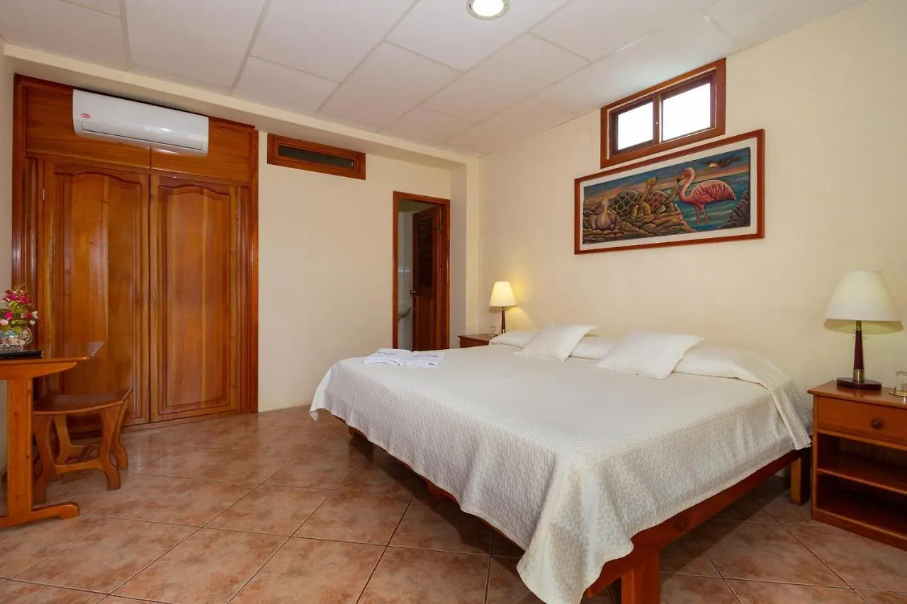 Hotel Villa Laguna Puerto Ayora   Puerto Ayora (Galapagos Islands)